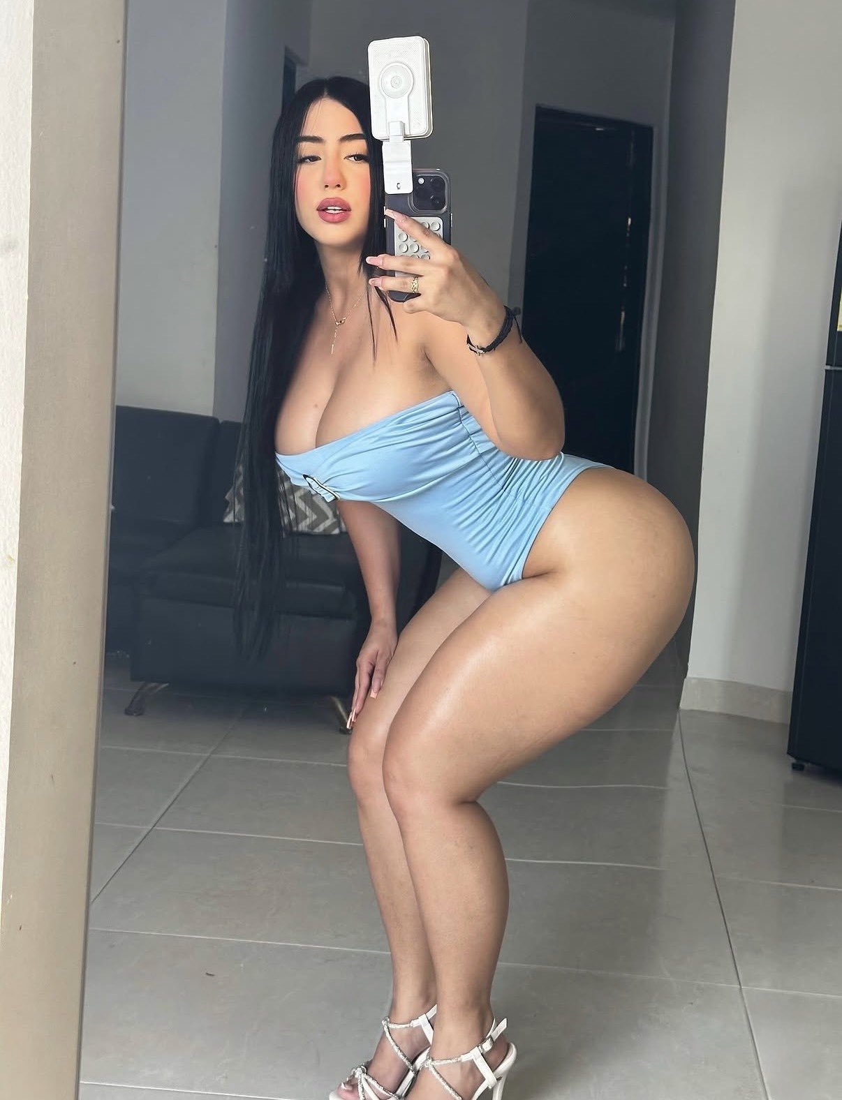 HMStffdXIAAPvWx - HMStffdXIAAPvWx
